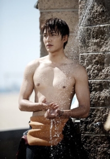 Lee Minho shower