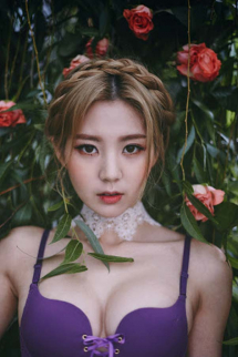 Lee-Chae-Eun-model-look-pupple