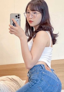 น้องเดียร์ลอง-สาวแว่น