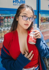 น้องนุ๊กแว่น-อึ๋ม