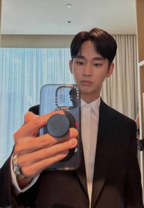 คิมซูฮยอน-เซลฟี่หล่อ คิมซูฮยอน-เซลฟี่หล่อ