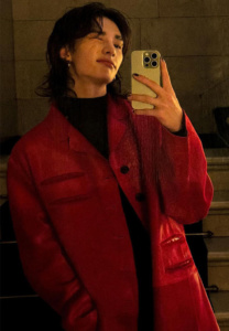 Hyunjin-เสื้อแดง