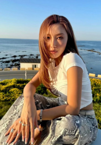 HWASA-ชิวชิว HWASA-ชิวชิว