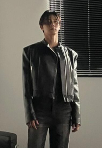 Park-Seo-joon-เสื้อหนังดำ Park-Seo-joon-เสื้อหนังดำ