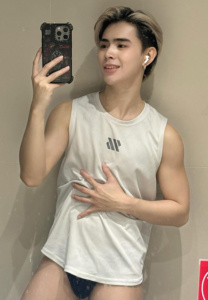 Surf-Phanthakan-เสื้อกล้ามขาว Surf-Phanthakan-เสื้อกล้ามขาว