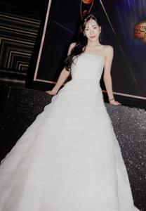 Tiffany-Young-ชุดสวย