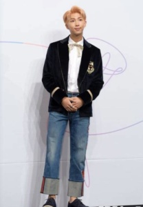 RM-BTS-ผมทอง