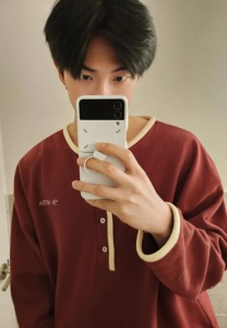 RM-BTS-เสื้อน้ำตาล