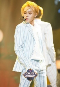 Dawn PENTAGON-005-Charming