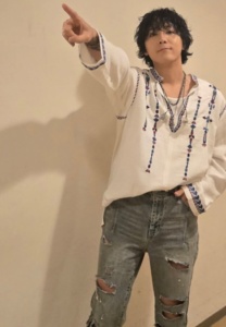 Lee Hong Ki-001-Dazzling