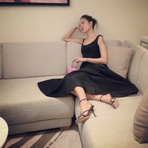 กงฮโยจิน-011-Stunning