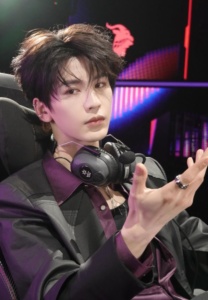 จางหลิงเฮ่อ Zhang Linghe-020-Gorgeous