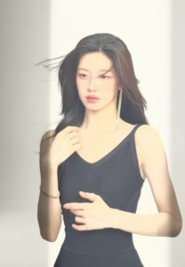 โกยุนจอง (Go Youn Jung)-014-Amazing