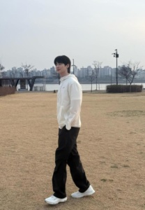 Woo Seok Byeon-020-Charming