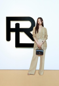esom-018-Beautiful