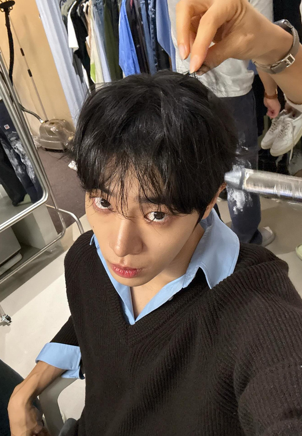 ภาพเซลฟี Choo Young Woo ระหว่างเตรียมตัวทำงาน