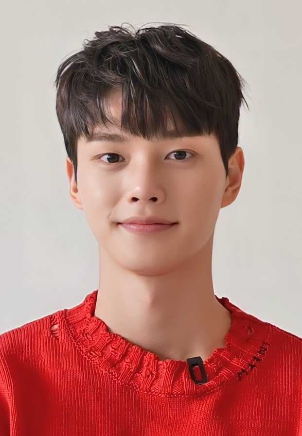ภาพเซลฟีใบหน้าชัดของซงคัง เผยรอยยิ้มสดใส