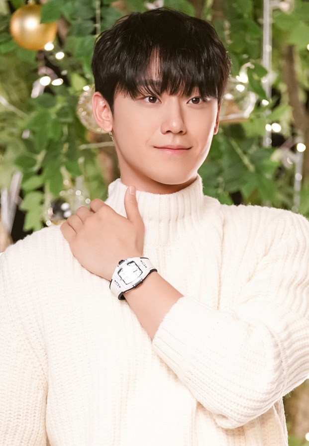 ภาพพอร์ตเทรตรอยยิ้มอบอุ่นของอีโดฮยอน สะท้อนเสน่ห์พระเอกเกาหลีรุ่นใหม่ขวัญใจแฟนซีรีส์